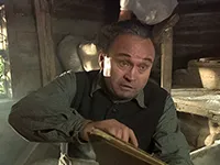 Валерий Громовиков в роли лабазника Исаака Валерий Громовиков в роли лабазника Исаака