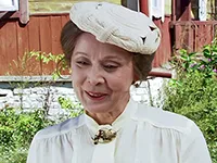 Елена Прудникова в роли мадам Горобец Елена Прудникова в роли мадам Горобец