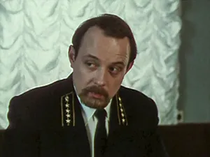 Владимир Юматов в роли следователя Владимир Юматов в роли следователя